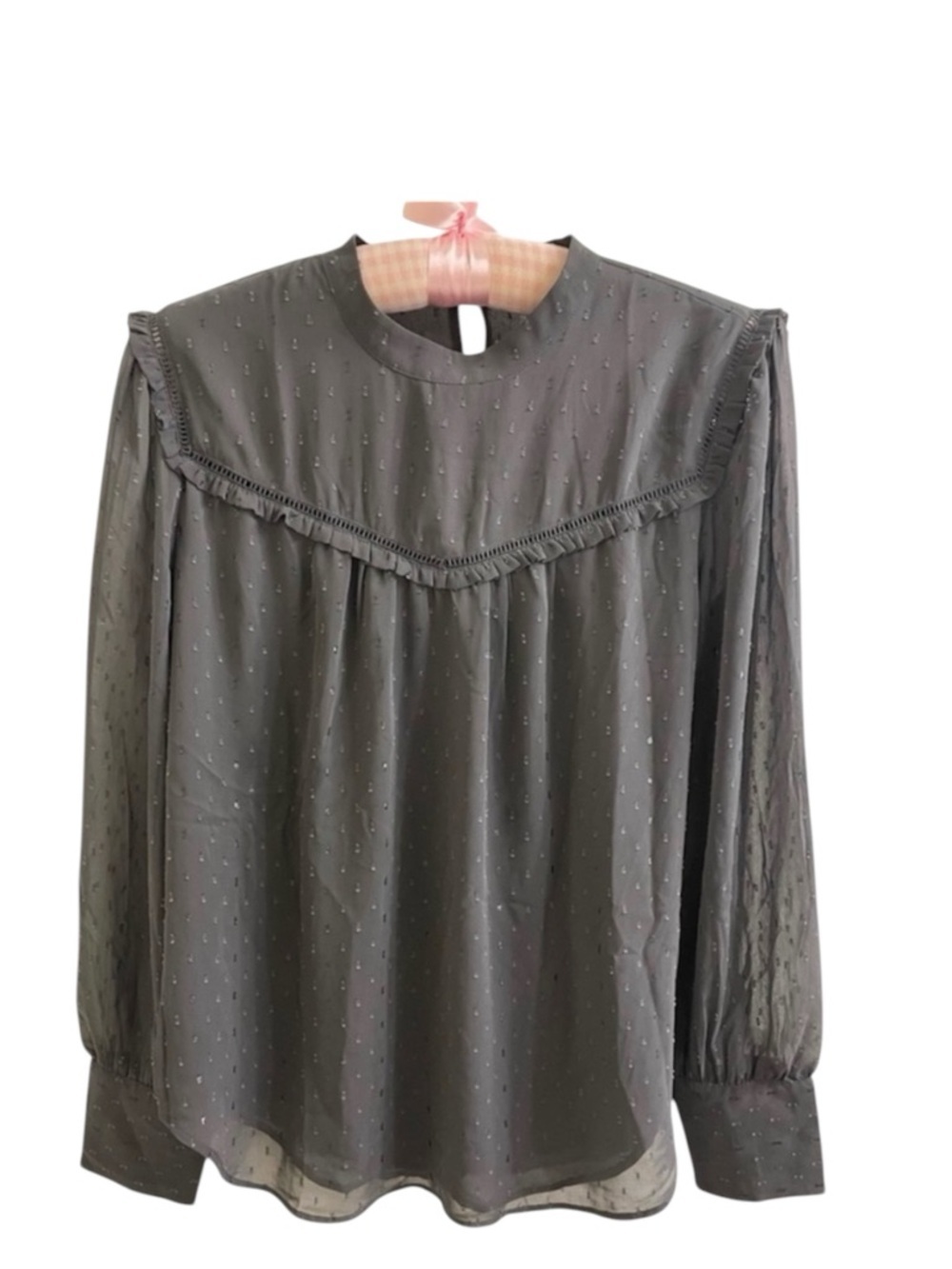 🩶Ann Taylor Charcoal Blouse with Textured Detail. EUC